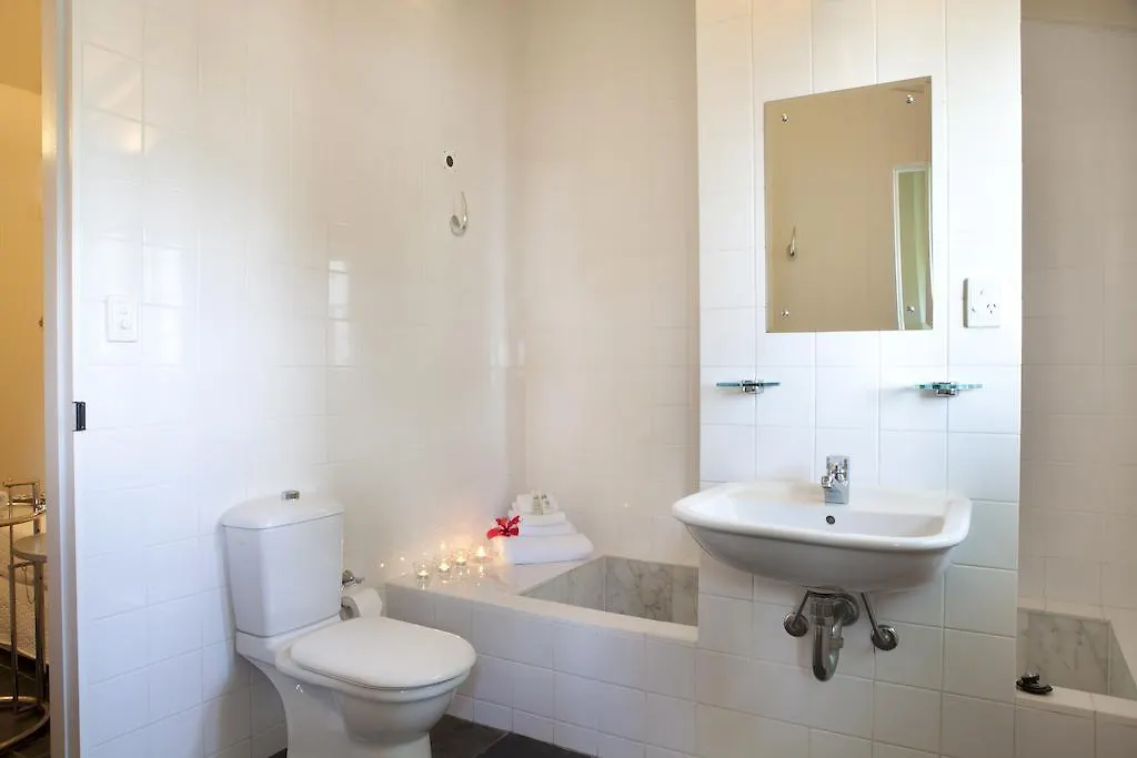 Hotel Port Douglas Cottage & Lodge