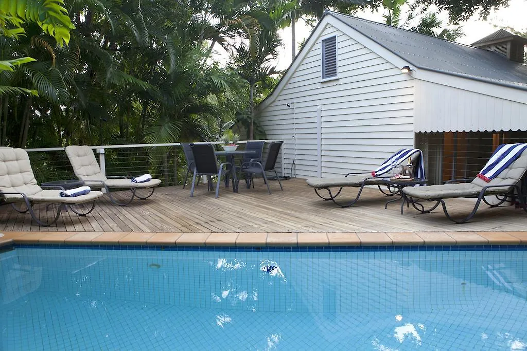 ***** Hotel Port Douglas Cottage & Lodge Australia