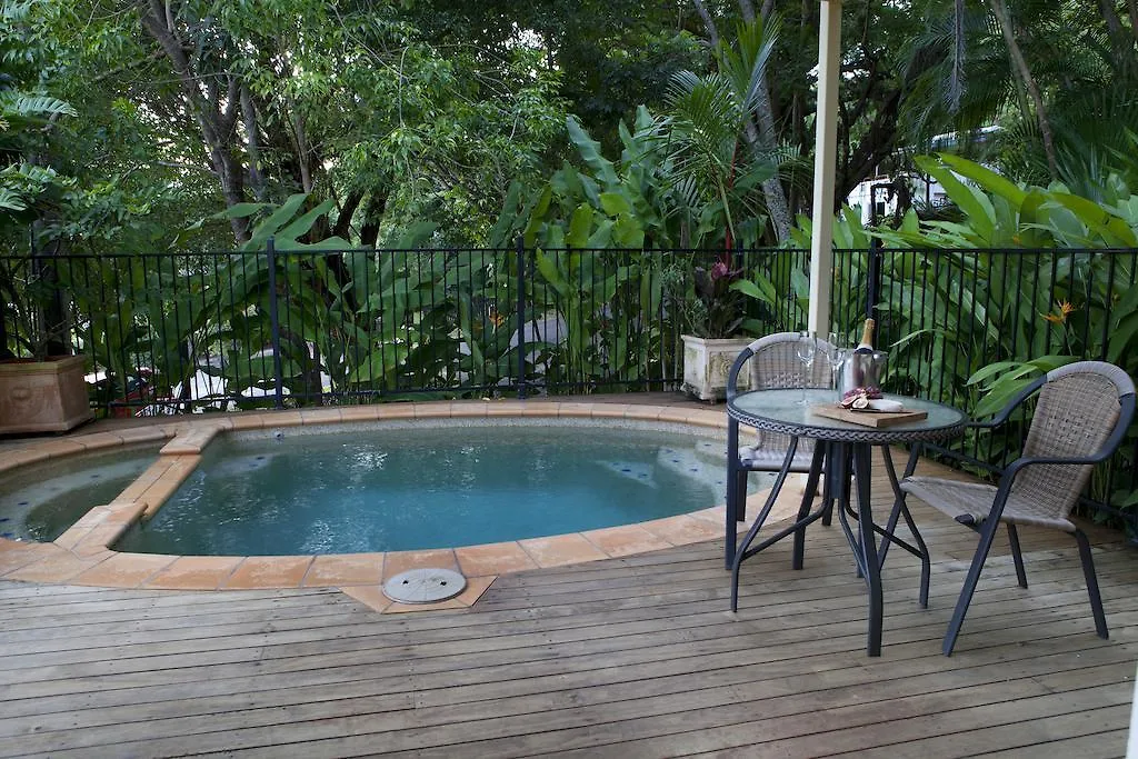 Hotel Port Douglas Cottage & Lodge