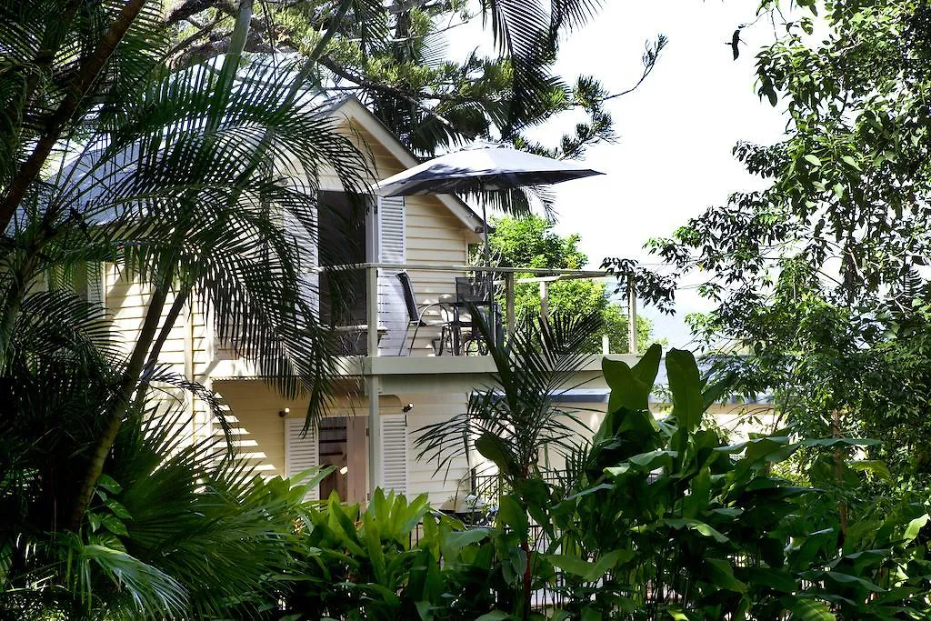 Port Douglas Cottage & Lodge